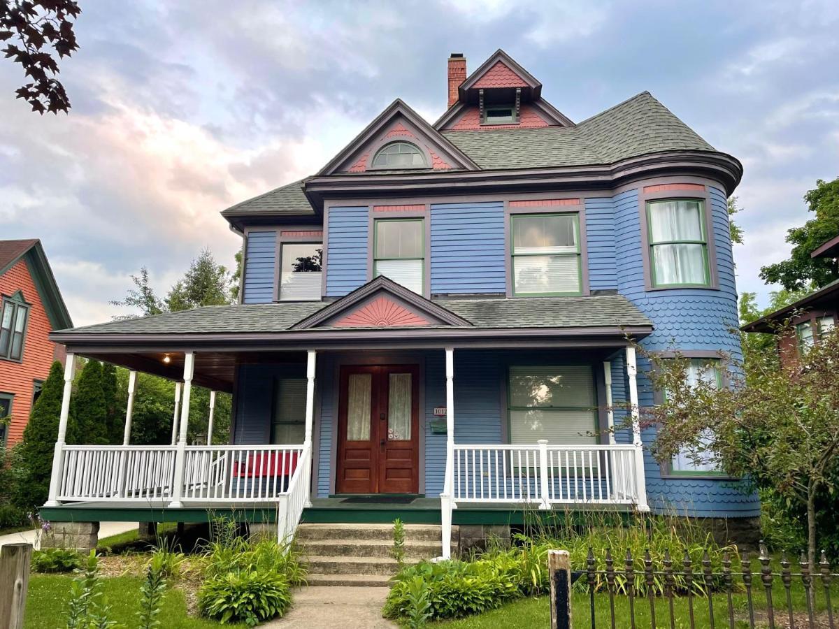 Art And Lodging South Bend Exterior photo